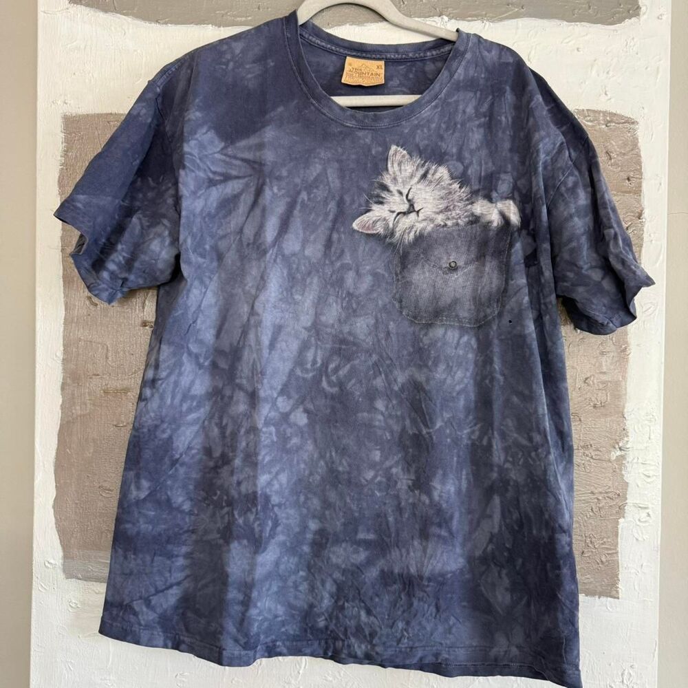 Vintage cat the mountain nature shirt
